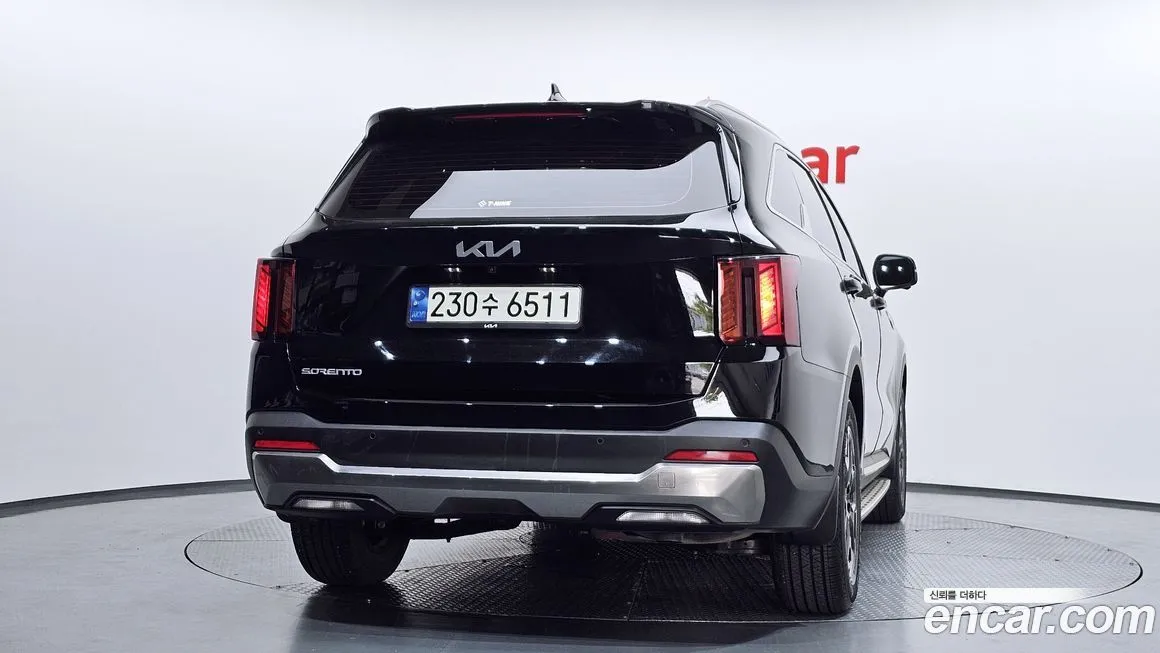 Kia Sorento — фото 6