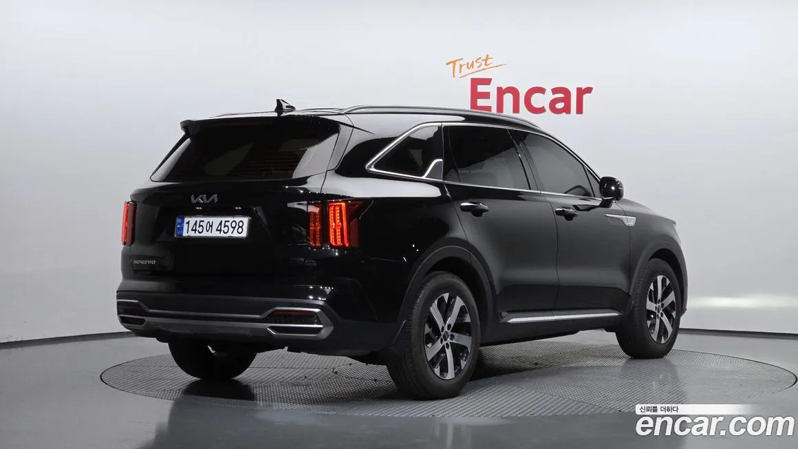 Kia Sorento — фото 7