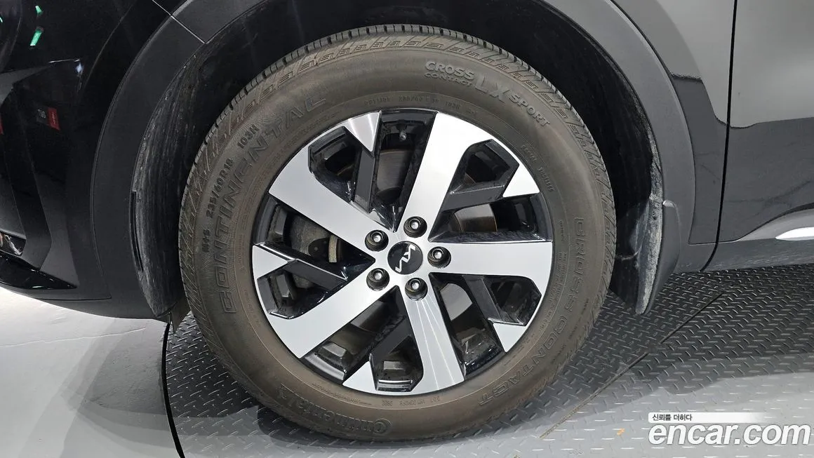 Kia Sorento — фото 8