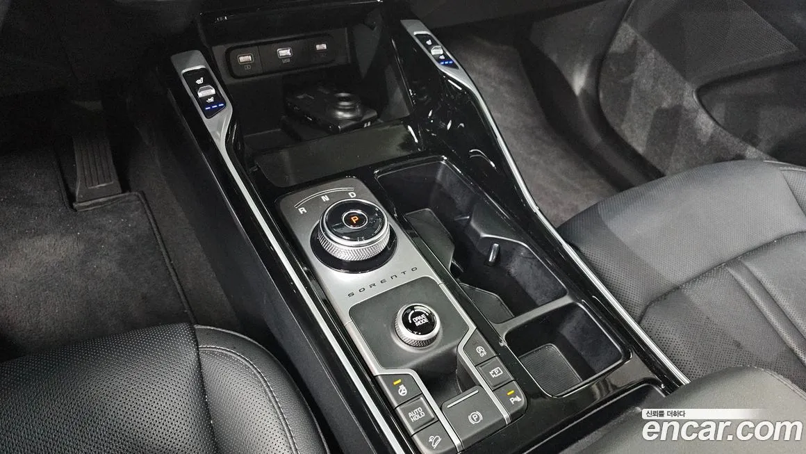 Kia Sorento — фото 10