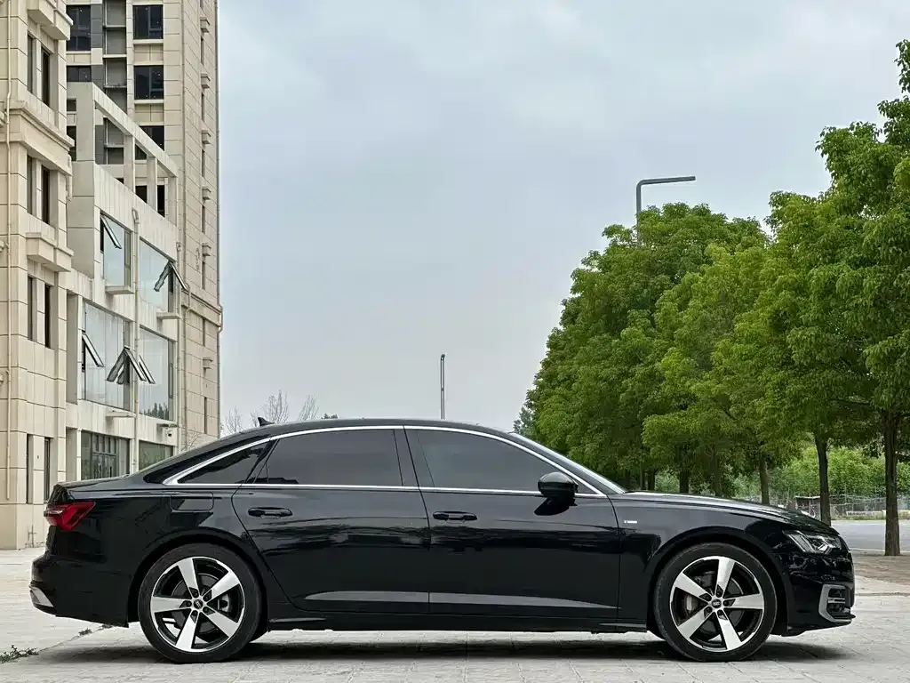 Audi A6L 2022 из CN, фото 5