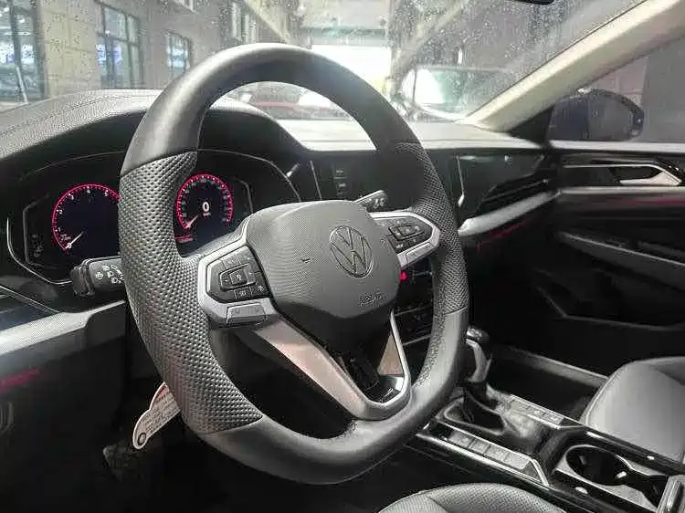 Volkswagen Passat — фото 2
