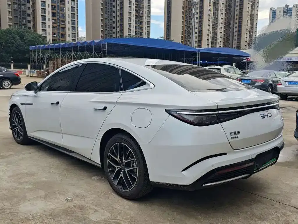 BYD Seal — фото 4