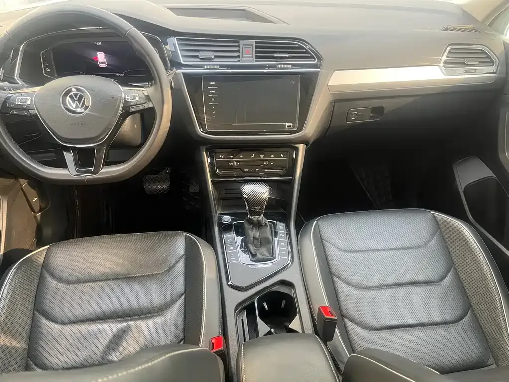 Volkswagen Tiguan L New Energy 2021 из CN, фото 2