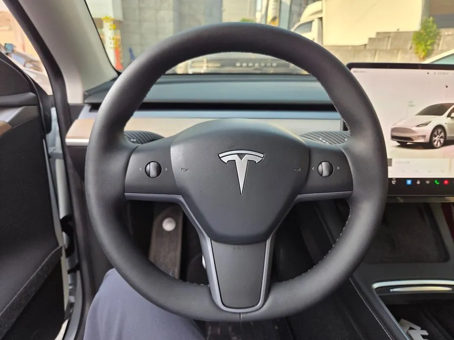 Tesla Model Y — фото 4