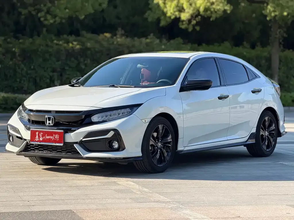 Honda Civic — фото 1