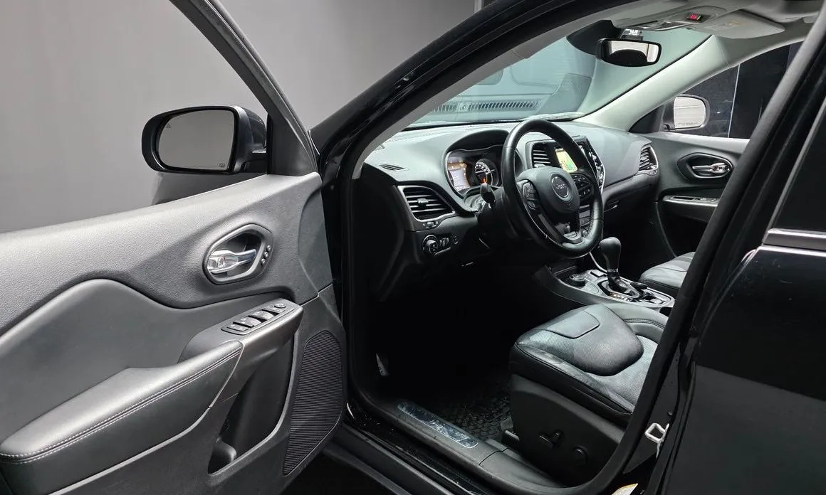 Jeep Cherokee 2021 из KR, фото 7