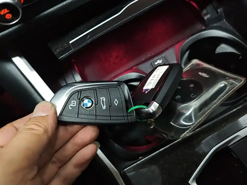 BMW 3 Series 2023 из CN, фото 9
