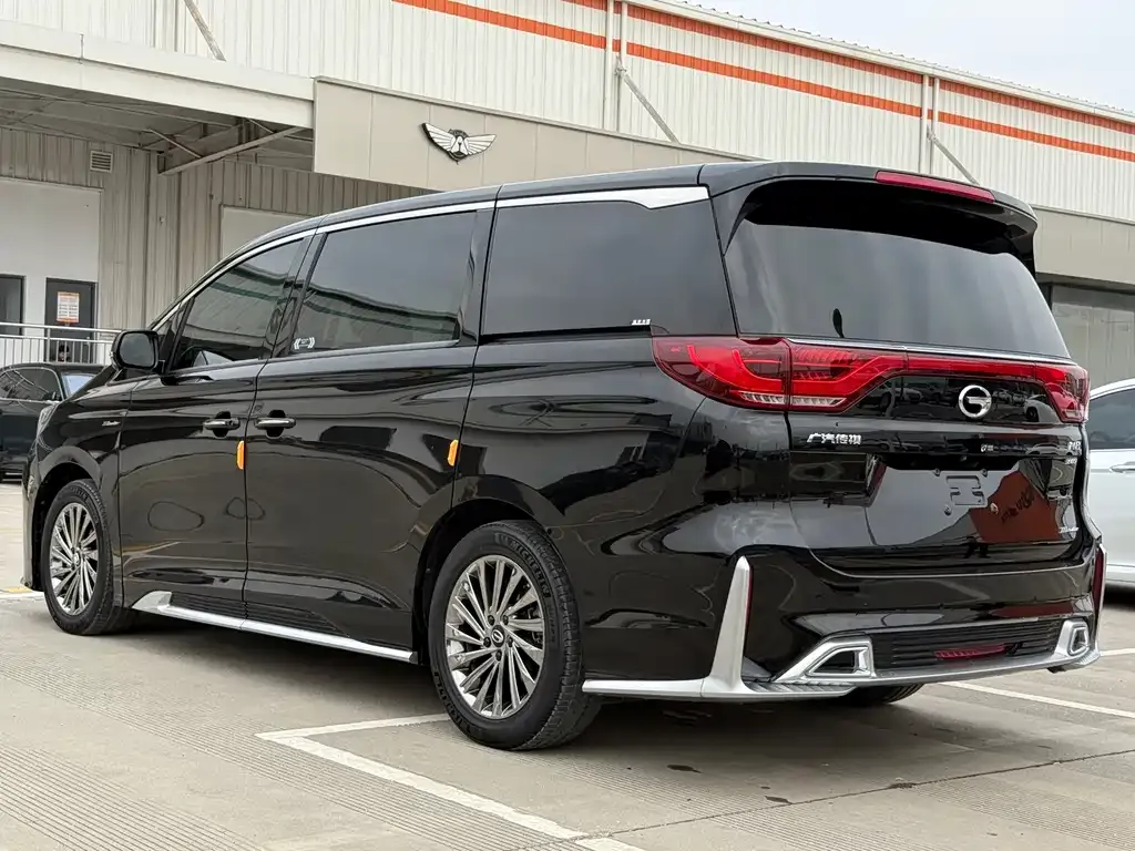 GAC Motor Trumpchi M8 — фото 2