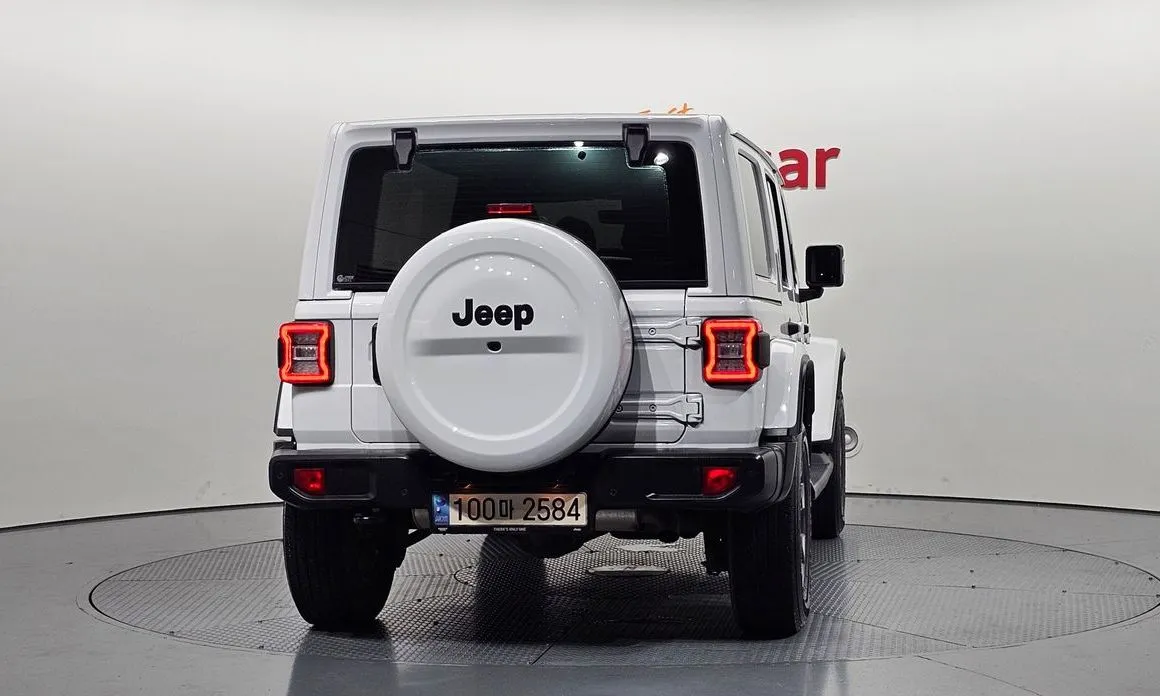Jeep Wrangler 2022 из KR, фото 3