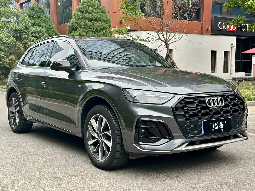 Audi Q5L 2022 из CN, фото 9