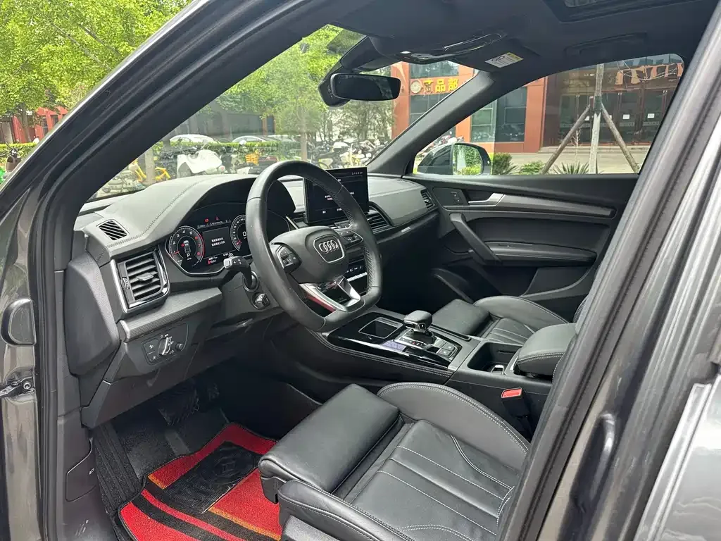 Audi Q5L 2022 из CN, фото 4
