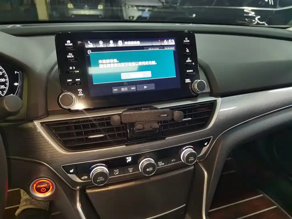 Honda Accord — фото 10