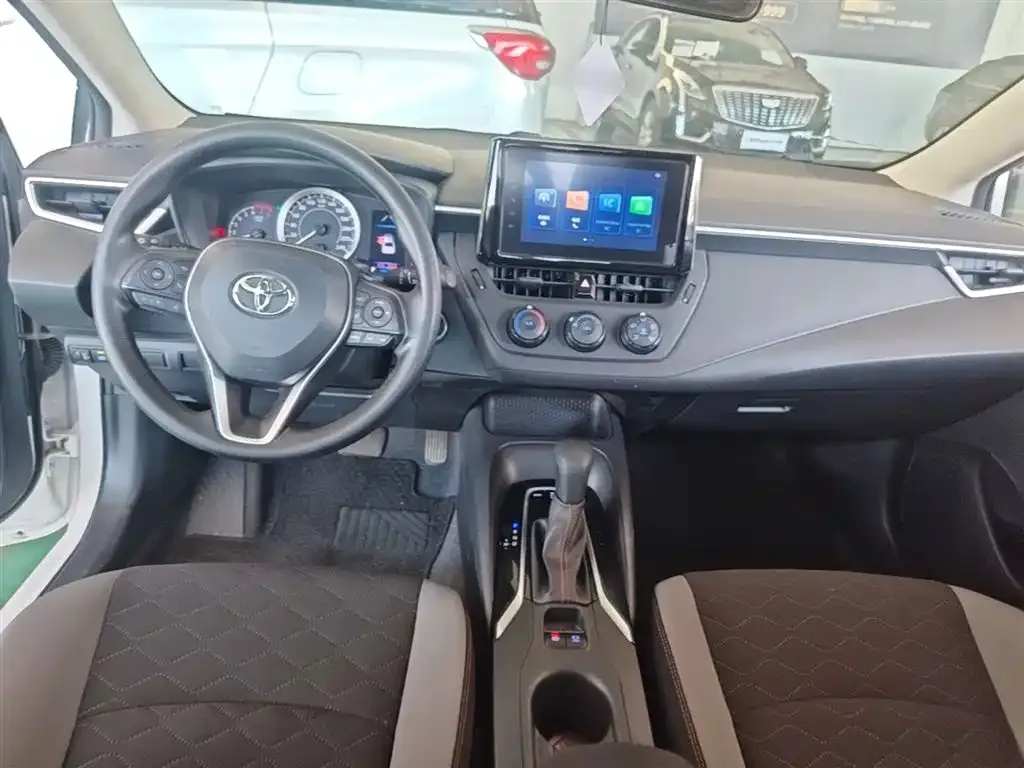 Toyota Corolla 2024 из CN, фото 3