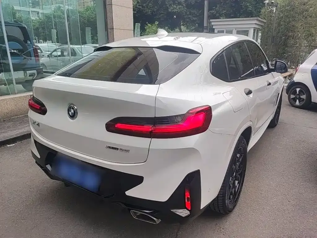 BMW X4 — фото 9