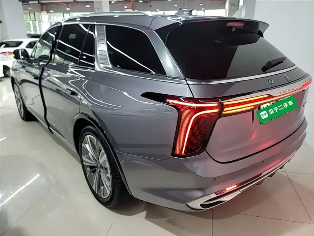 Hongqi E-HS9 — фото 2