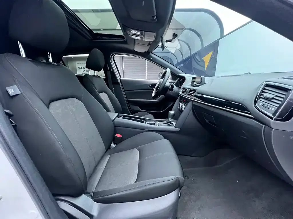 Mazda CX-4 — фото 4