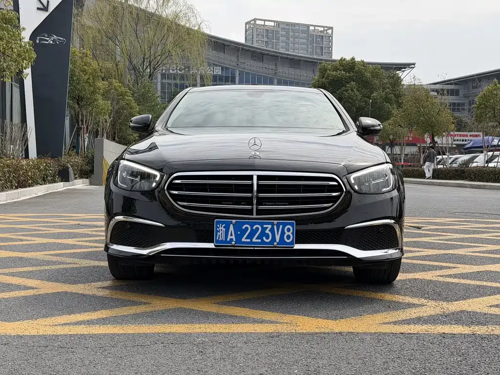 Mercedes-Benz E-Class 2023 из CN, фото 6