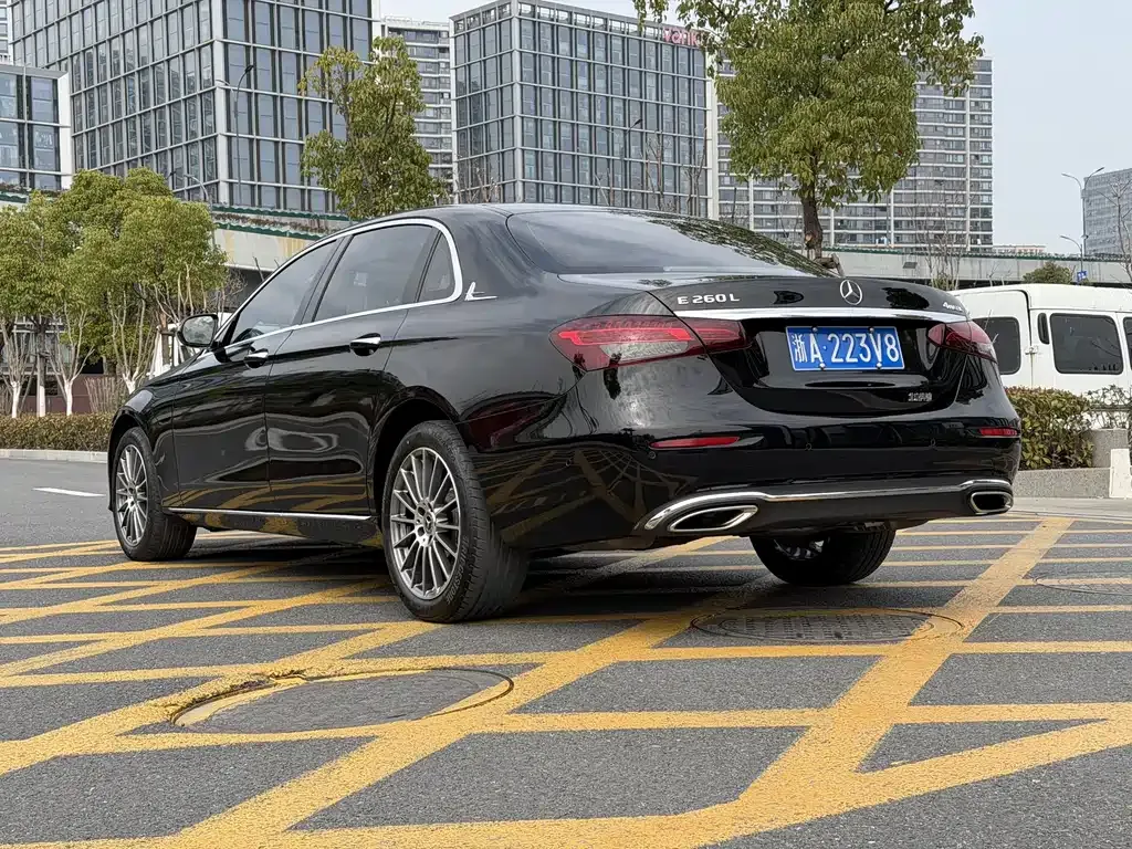 Mercedes-Benz E-Class 2023 из CN, фото 10