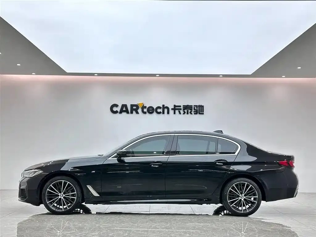 BMW 5 Series — фото 3
