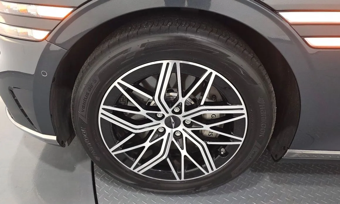 Genesis G90 — фото 10