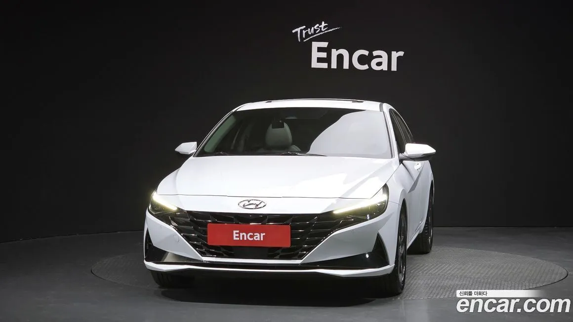 Hyundai AVANTE — фото 3