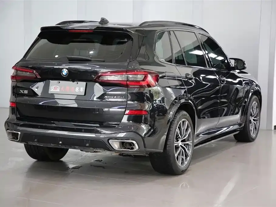 BMW X5 — фото 10