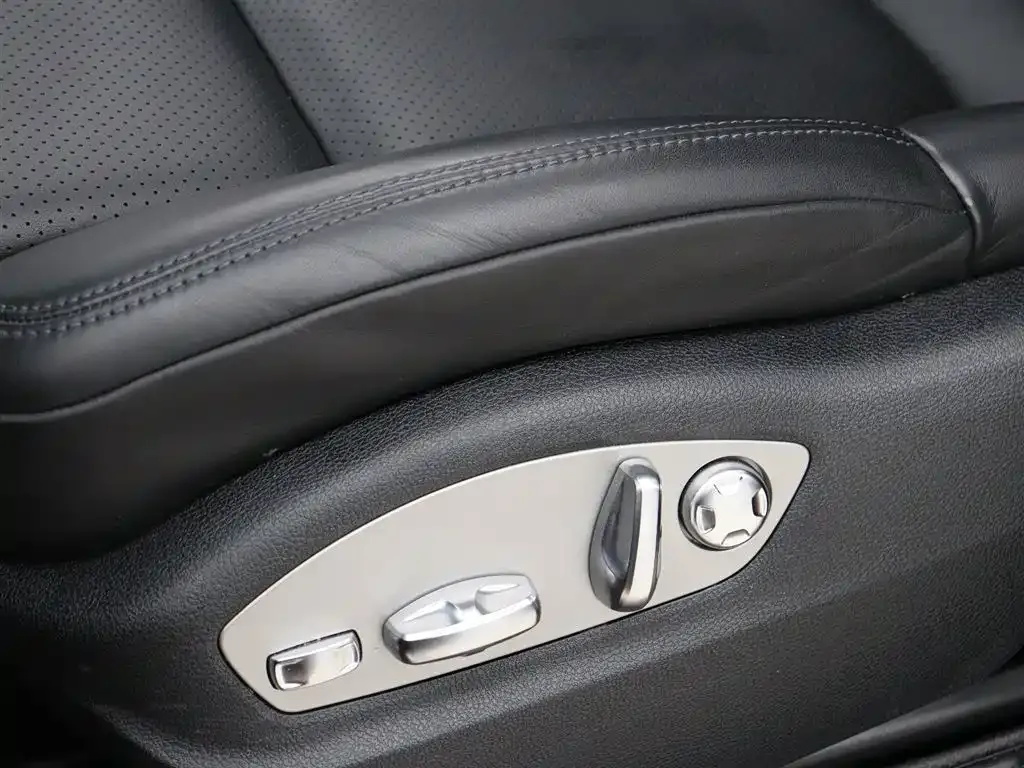 Porsche Macan — фото 3