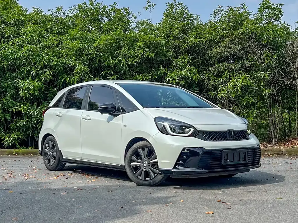 Honda Fit — фото 10