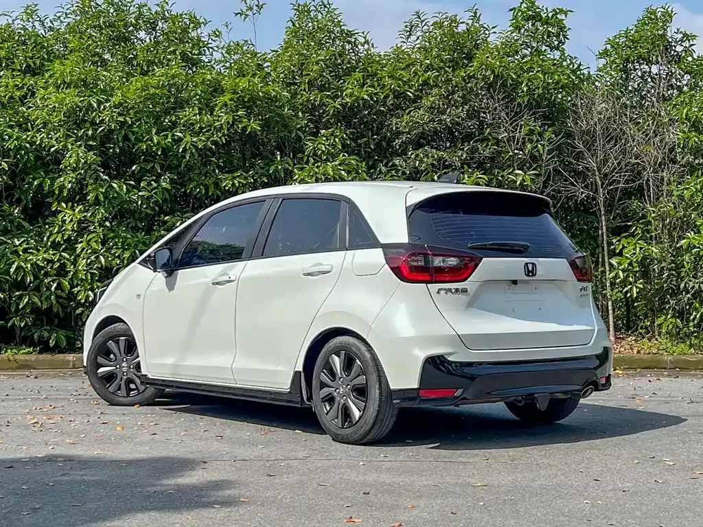 Honda Fit — фото 6