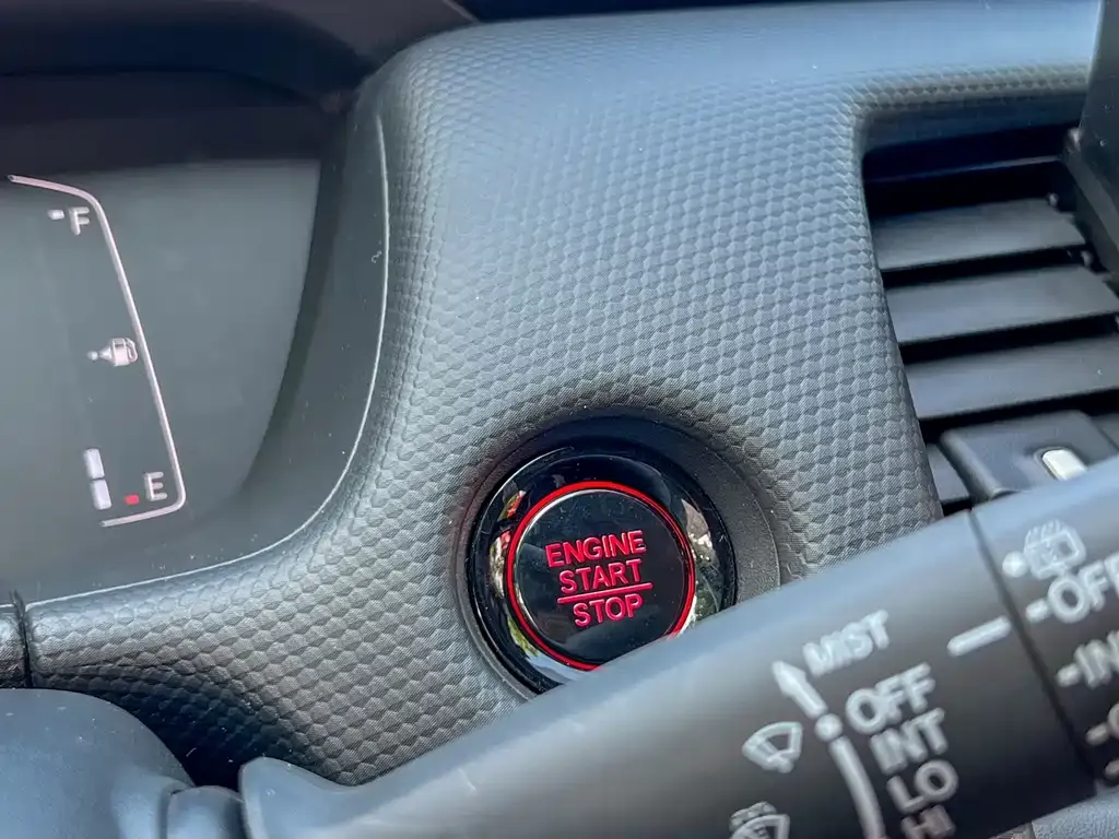 Honda Fit — фото 8