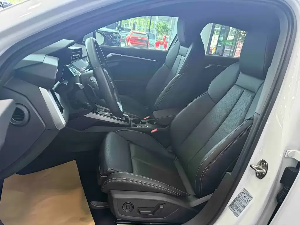 Audi A3 2022 из CN, фото 9