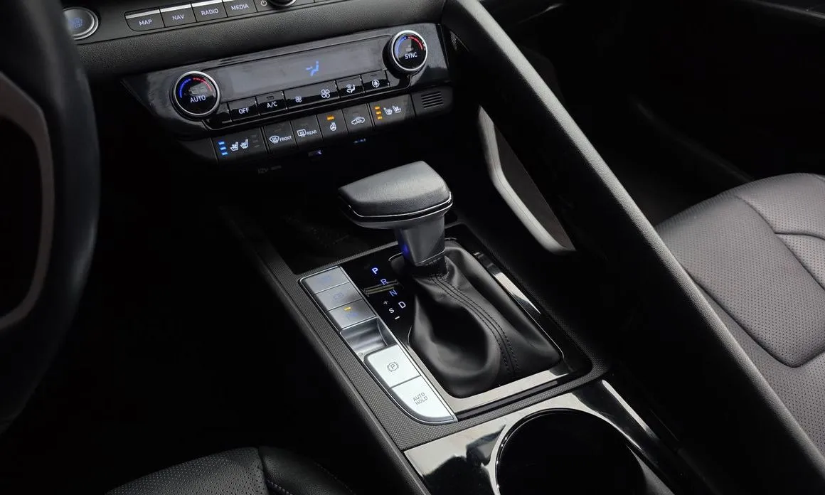 Hyundai AVANTE 2022 из KR, фото 5