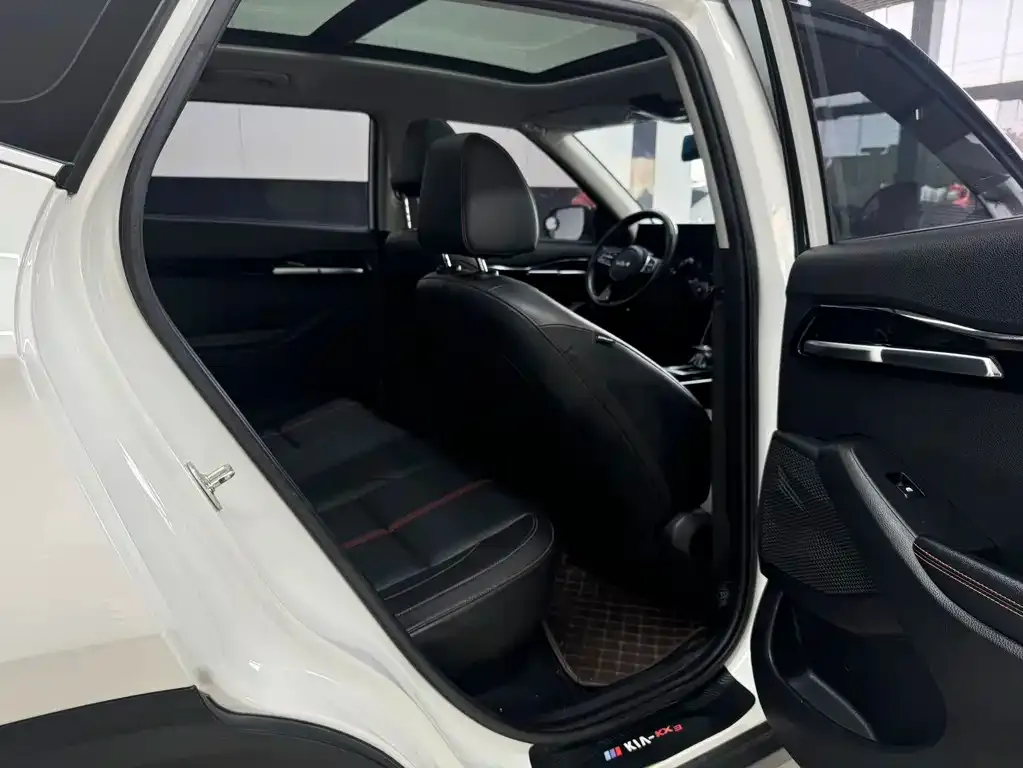 Kia KX3 2022 из CN, фото 9