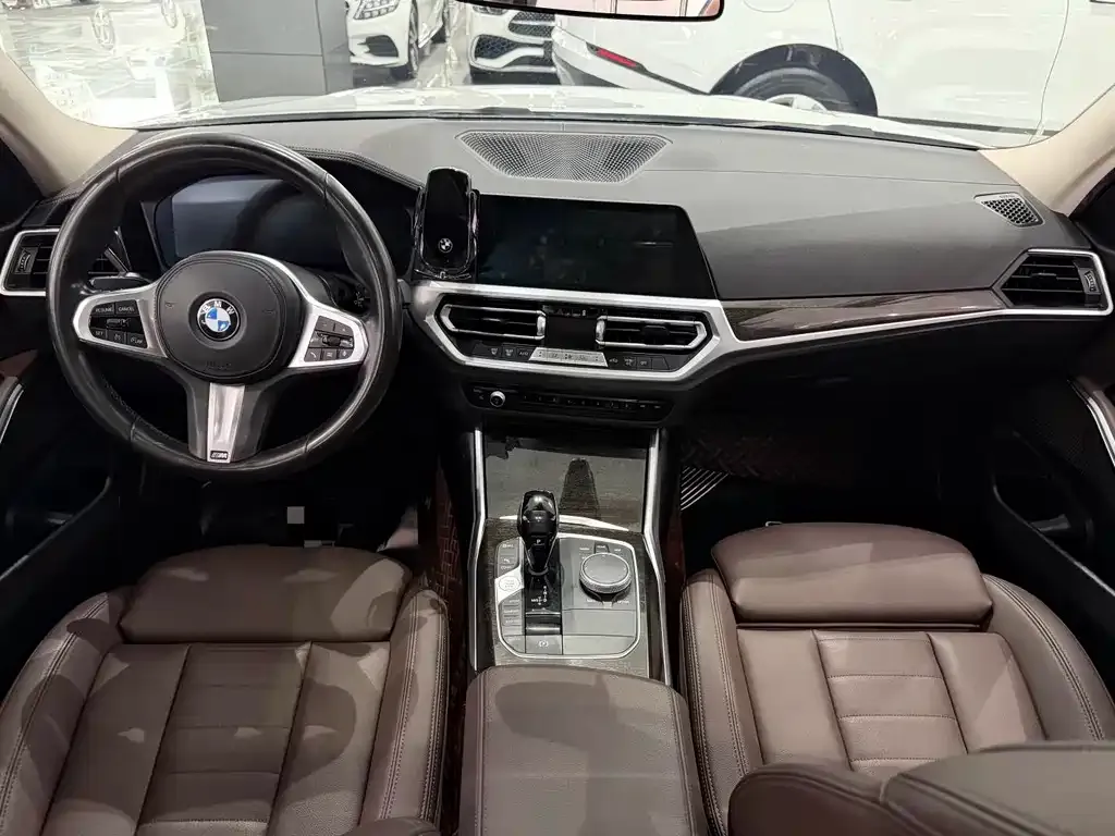 BMW 3 Series 2021 из CN, фото 8