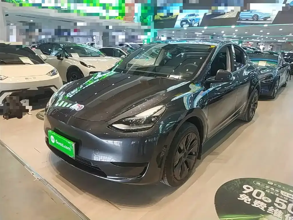 Tesla Model Y — фото 9