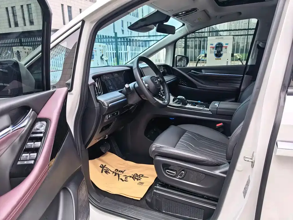 GAC Motor Trumpchi M8 — фото 4