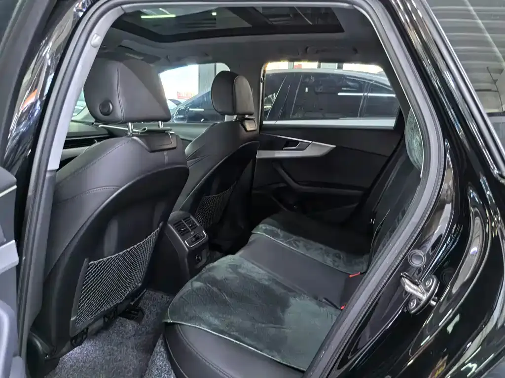 Audi A4 (Import) 2021 из CN, фото 4
