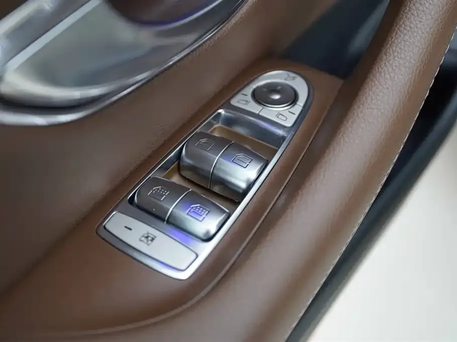 Mercedes-Benz E-Class 2021 из CN, фото 4