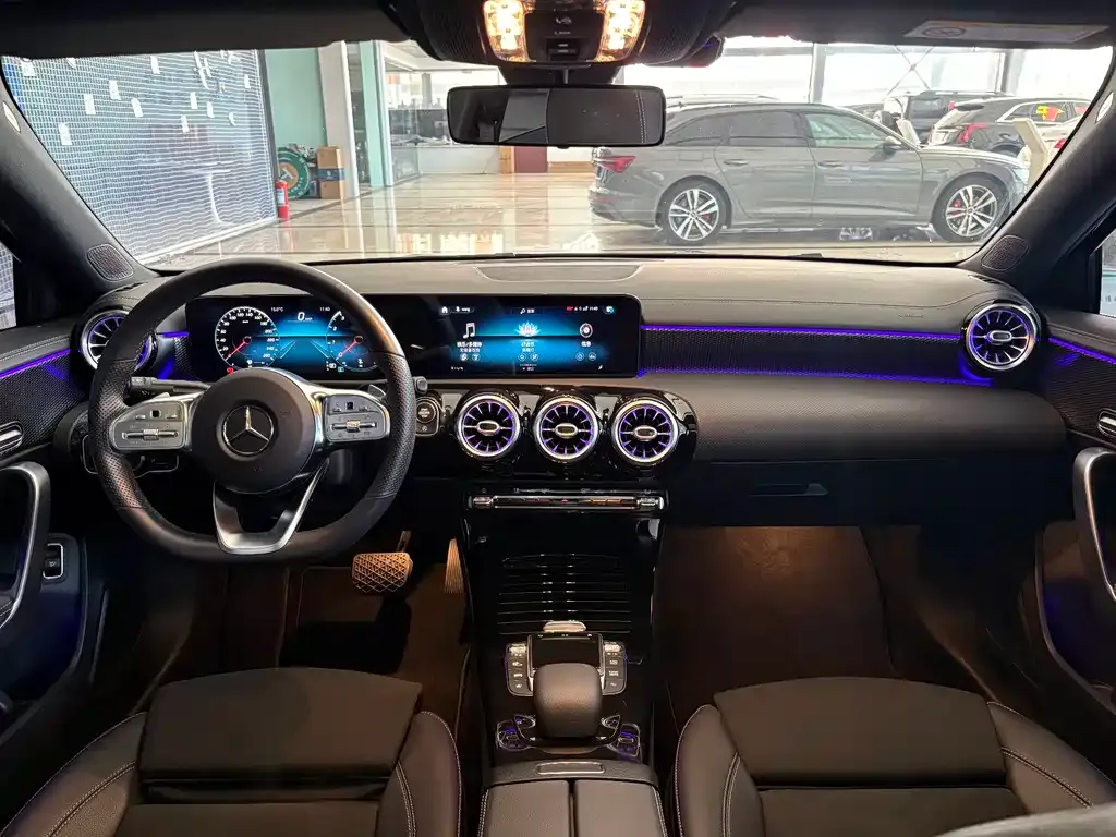 Mercedes-Benz A-Class — фото 10