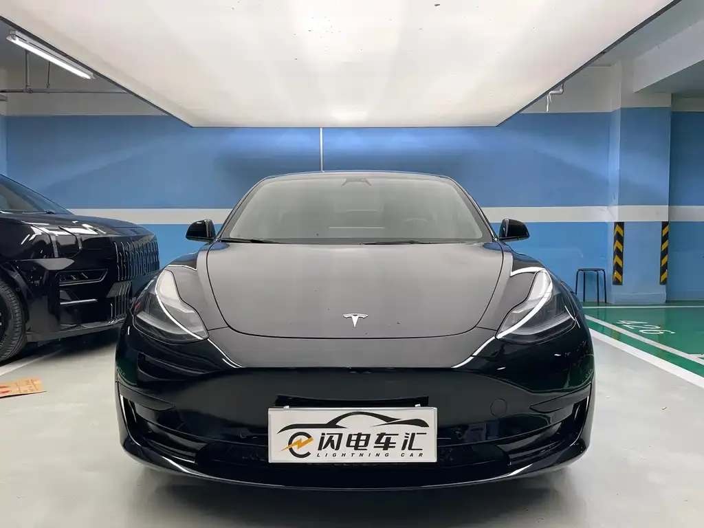 Tesla Model 3 — фото 7