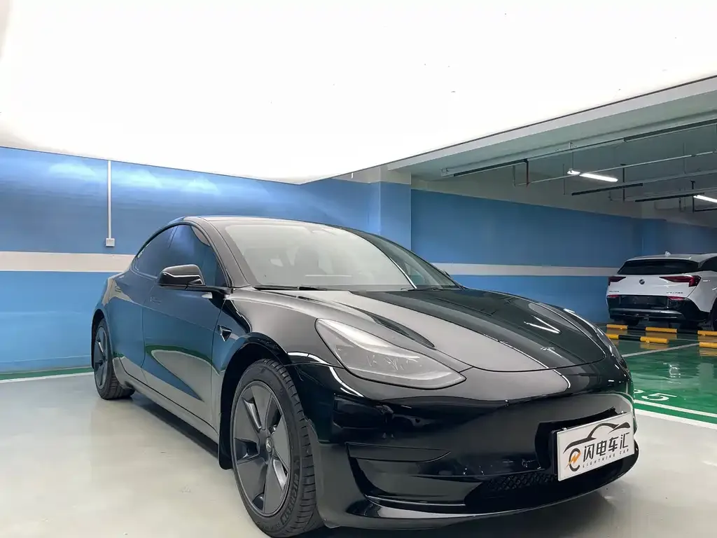 Tesla Model 3 — фото 8