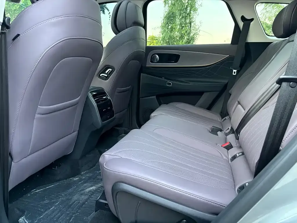 Chery Tiggo 9 C-DM 2024 из CN, фото 4
