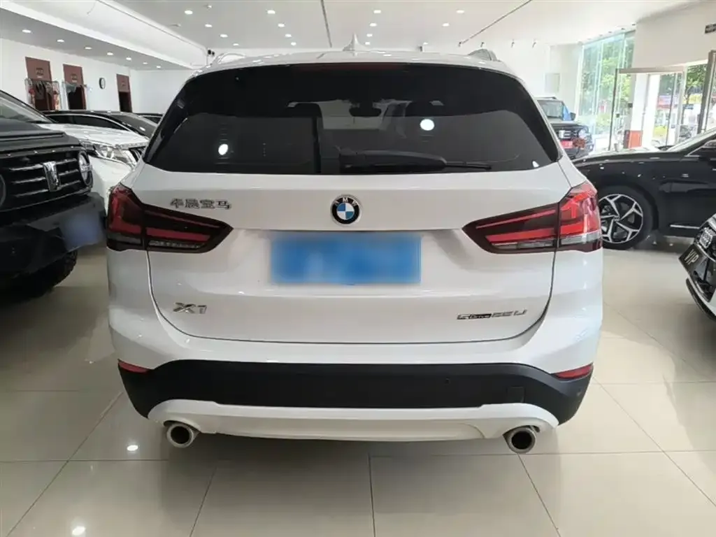 BMW X1 — фото 2