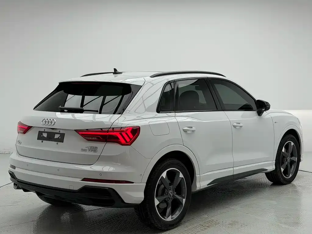 Audi Q3 2022 из CN, фото 7