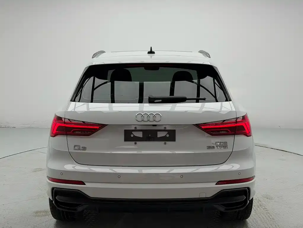 Audi Q3 2022 из CN, фото 3