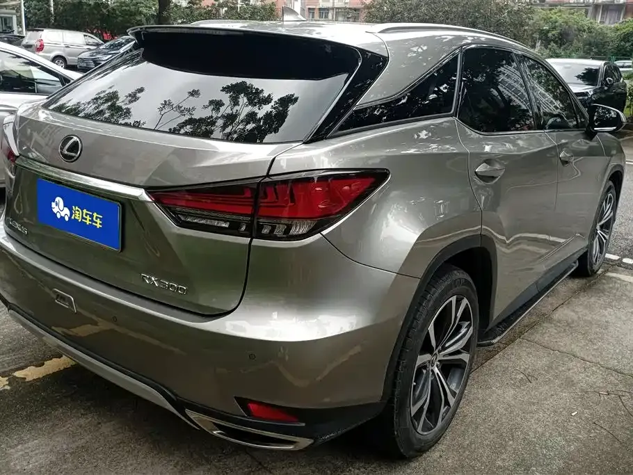 Lexus RX — фото 10