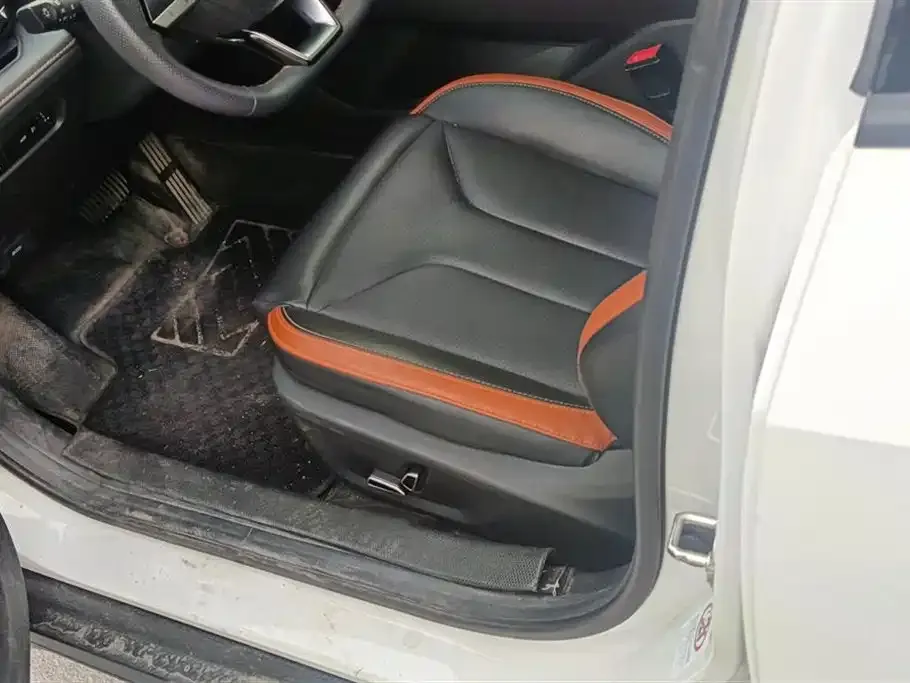 Changan UNI-V 2023 из CN, фото 2