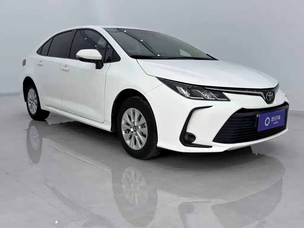 Toyota Corolla — фото 2