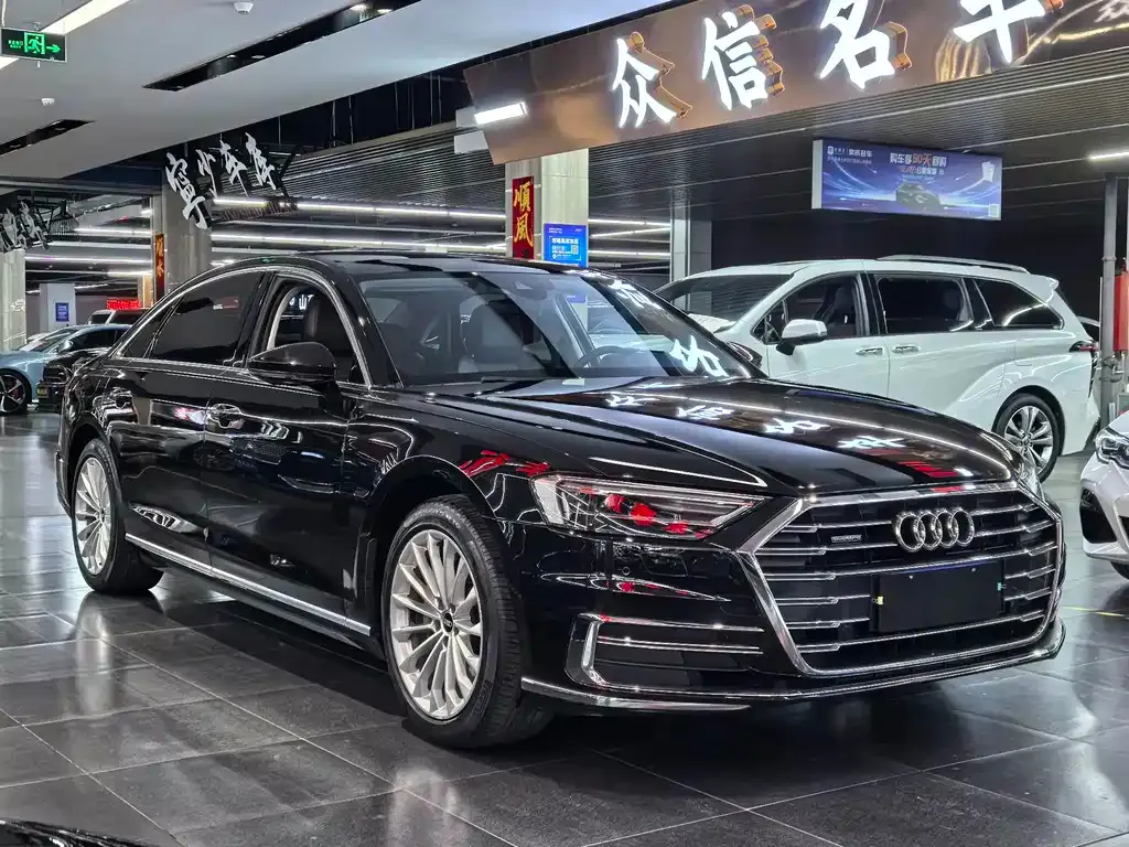 Audi A8 — фото 8